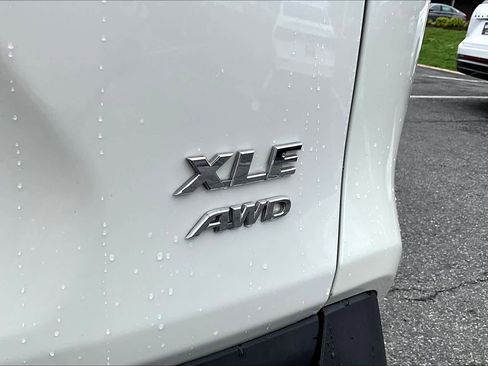 Used 2021 Toyota RAV4 XLE Premium AWD/4WD image 10