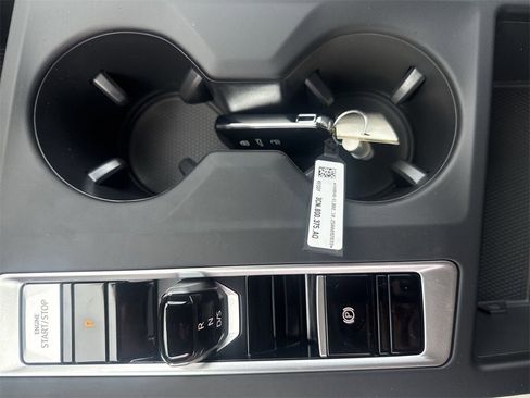 New 2026 Volkswagen Atlas SE image 37