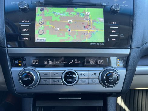 Used 2016 Subaru Legacy 2.5i Limited image 5