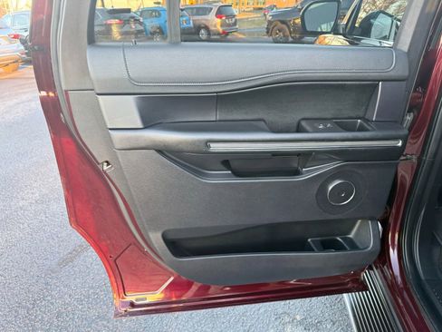 Used 2020 Ford Expedition Max XLT w/ Equipment Group 202A image 36