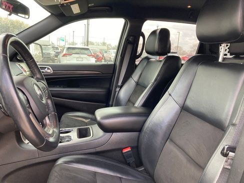 Used 2021 Jeep Grand Cherokee Laredo X image 10