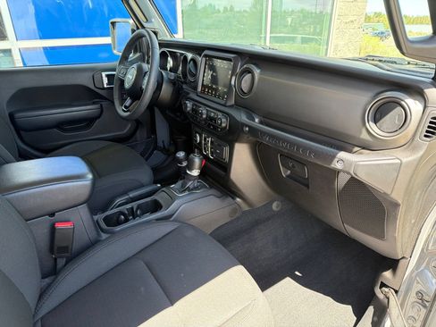 Used 2023 Jeep Wrangler Unlimited w/ 8.4" Radio Group AWD/4WD image 27