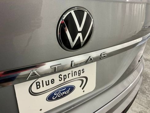 Used 2021 Volkswagen Atlas Cross Sport SE AWD/4WD image 5