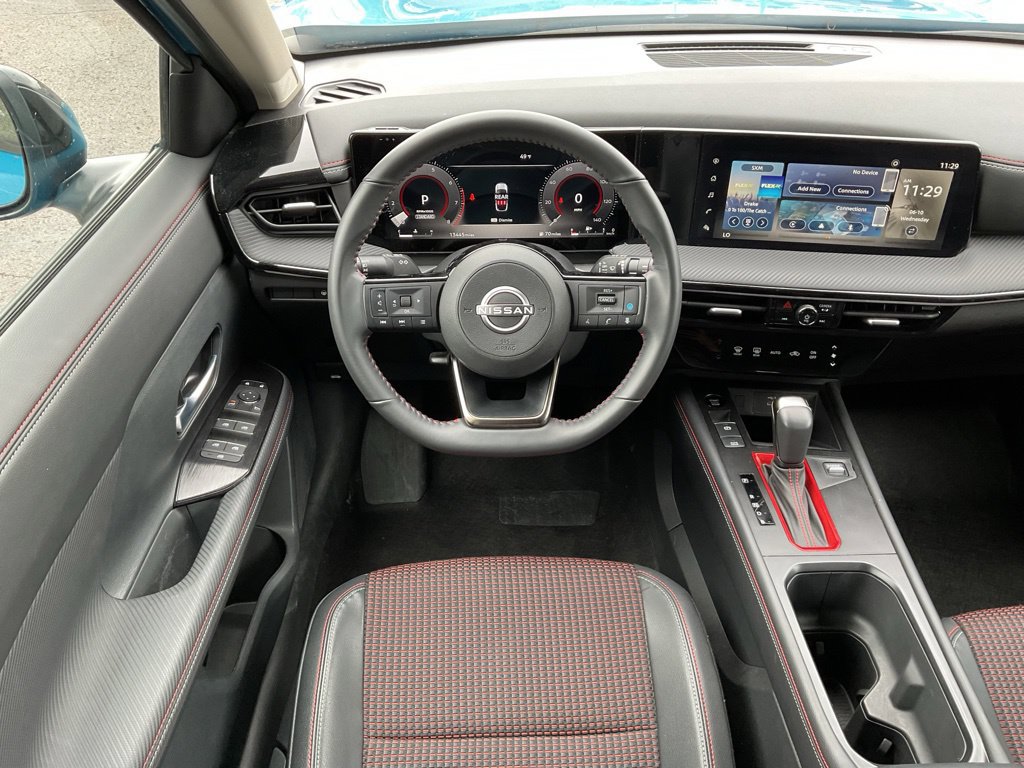 Used 2025 Nissan Kicks SR AWD/4WD image 15
