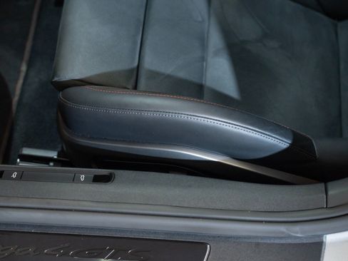 Certified 2026 Porsche 911 Targa 4 GTS AWD/4WD image 13