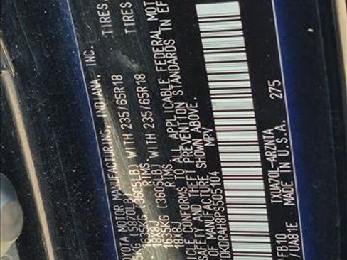 Used 2023 Toyota Highlander L FWD image 16