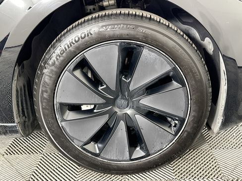 Used 2025 Tesla Model 3 Long Range image 29