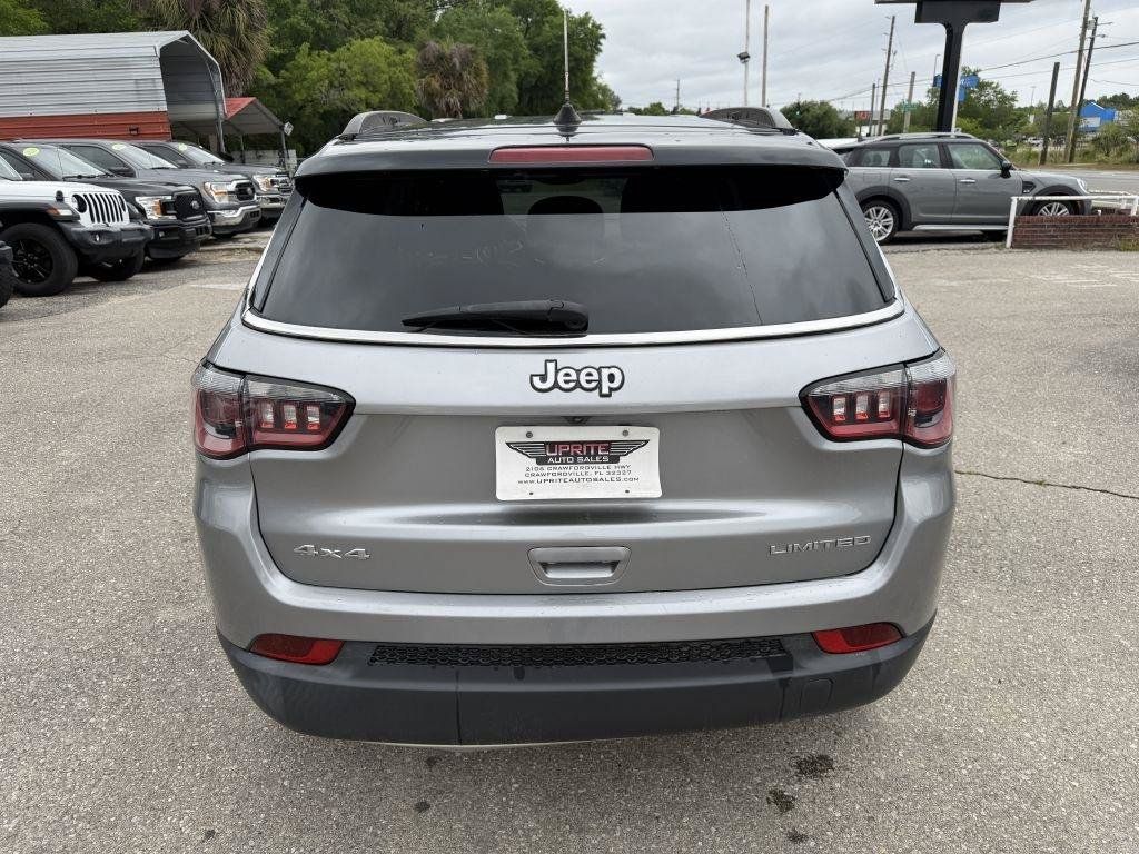 Used 2017 Jeep Compass Limited AWD/4WD image 6