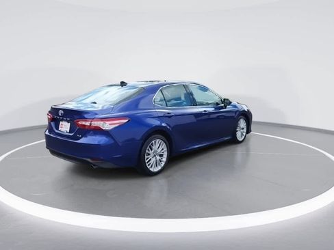 Certified 2018 Toyota Camry XLE w/ Driver Assist Package FWD image 8