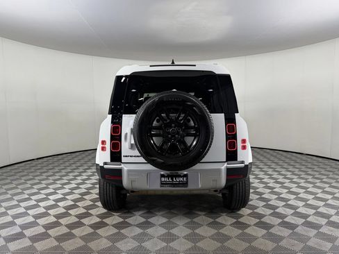 Used 2025 Land Rover Defender 110 S AWD/4WD image 7