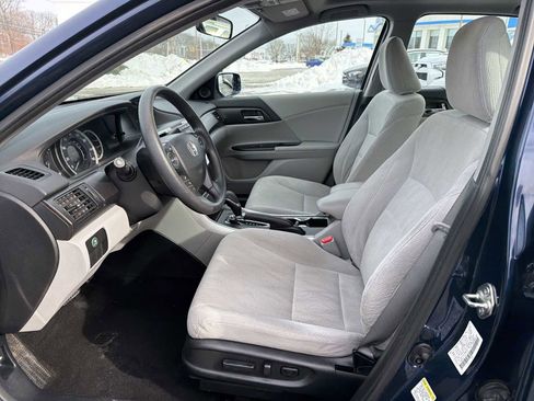 Used 2015 Honda Accord EX image 11