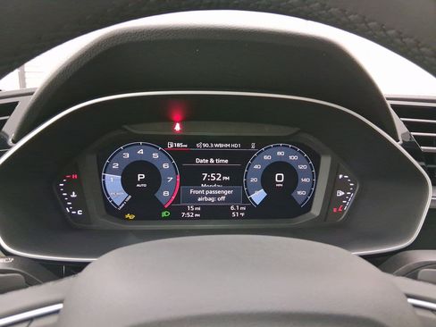 New 2025 Audi Q3 2.0T Premium image 18