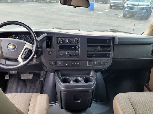 Used 2019 Chevrolet Express 2500 w/ Enhanced Convenience Package RWD image 24