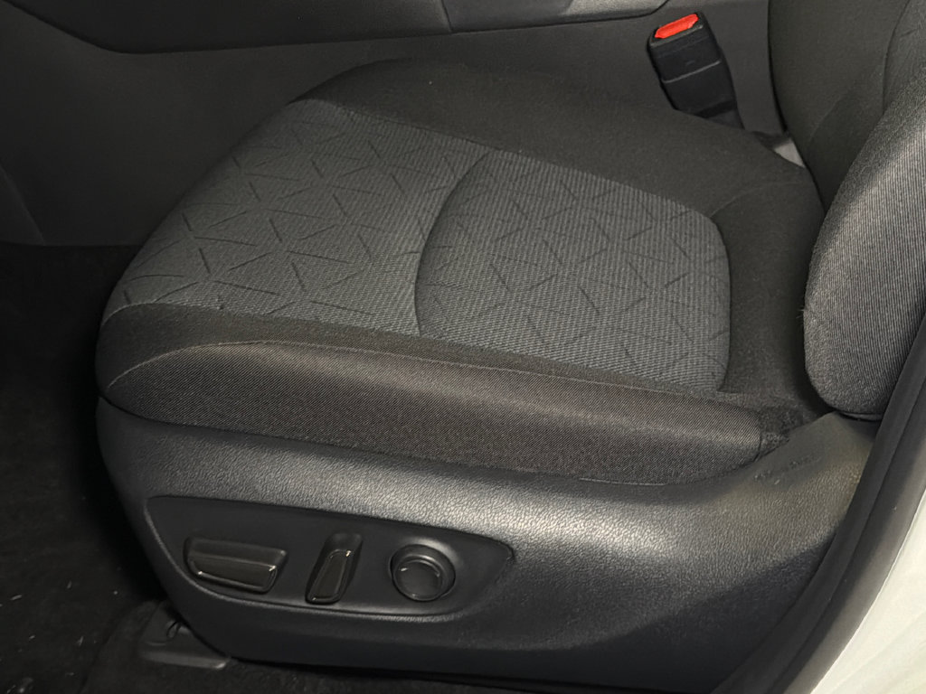 Used 2025 Toyota RAV4 XLE w/ Convenience Package AWD/4WD image 20