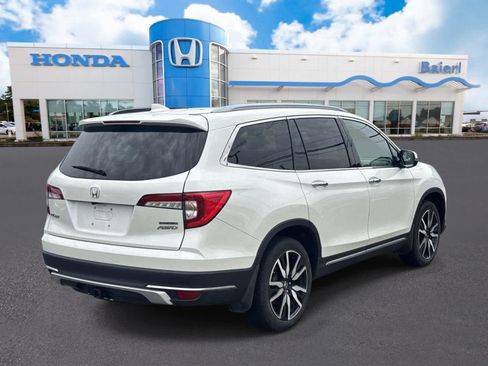 Used 2019 Honda Pilot Touring image 5
