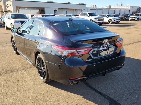 Used 2023 Toyota Camry XSE image 3