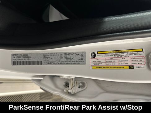 Used 2022 RAM 1500 Laramie AWD/4WD image 14