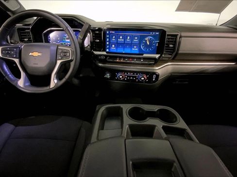 Used 2023 Chevrolet Silverado 1500 LT AWD/4WD image 15