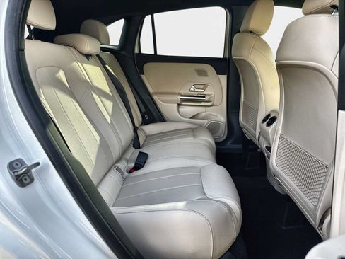 Used 2024 Mercedes-Benz GLA 250 image 20