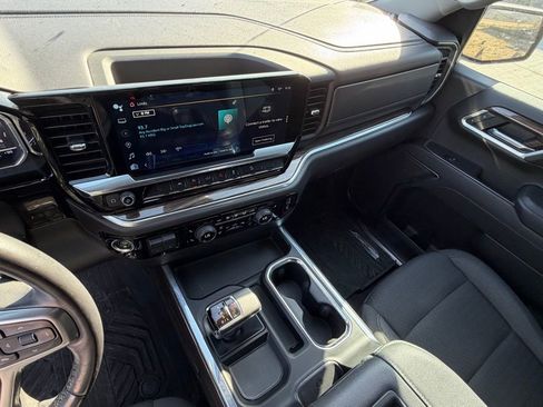 Used 2022 Chevrolet Silverado 1500 LT image 19