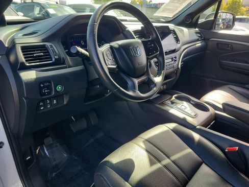 Certified 2023 Honda Passport TrailSport image 19