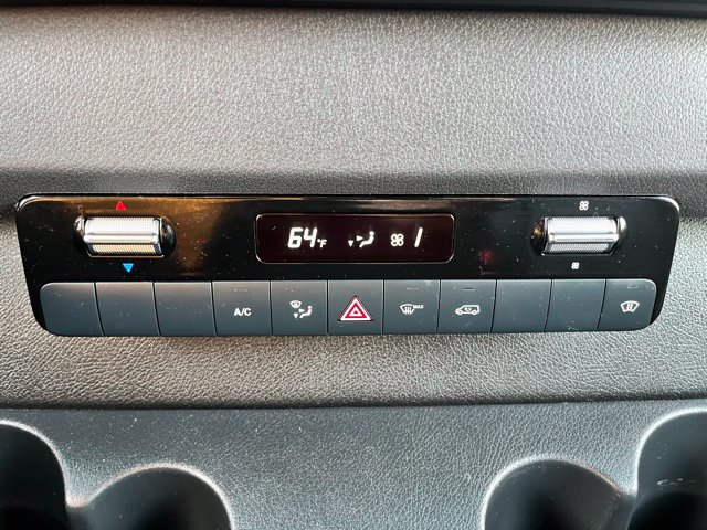 Used 2024 Mercedes-Benz Sprinter 2500 image 41