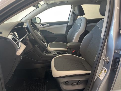 New 2026 Volkswagen Taos SE AWD/4WD image 13
