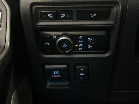 Used 2023 Ford F150 Lariat AWD/4WD image 30