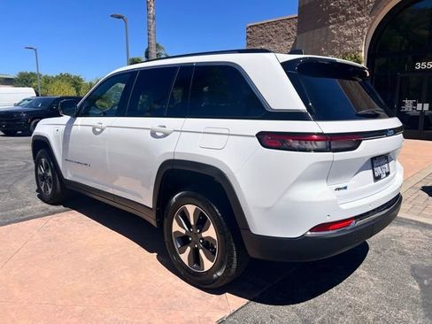Used 2022 Jeep Grand Cherokee Limited 4xe AWD/4WD image 12