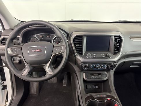 Used 2023 GMC Acadia AT4 AWD/4WD image 3