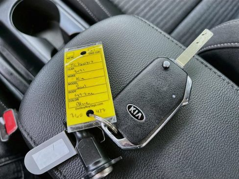 Used 2021 Kia Soul GT-Line FWD image 24