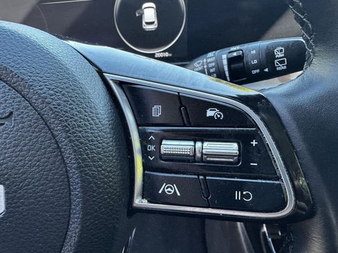 Used 2024 Kia Seltos EX AWD/4WD image 19