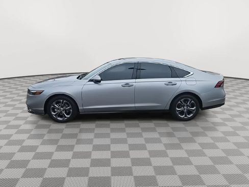 Certified 2023 Honda Accord EX image 5