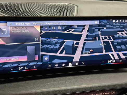 Used 2025 BMW 230i Coupe w/ Convenience Package image 22