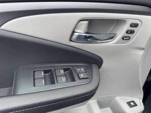 Used 2023 Honda Ridgeline RTL-E image 16