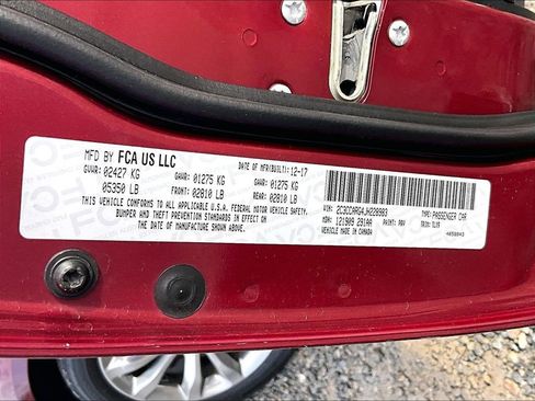 Used 2018 Chrysler 300 Touring L image 29