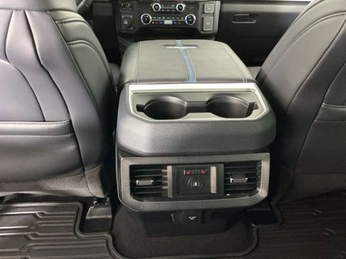 Certified 2025 Ford F450 Platinum w/ FX4 Off-Road Package image 30