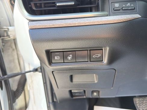 Used 2024 Toyota Grand Highlander AWD image 36