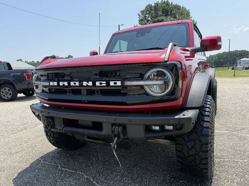 Used 2021 Ford Bronco Outer Banks w/ Sasquatch Package AWD/4WD image 11