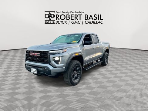Used 2025 GMC Canyon Elevation w/ Convenience Package AWD/4WD image 4