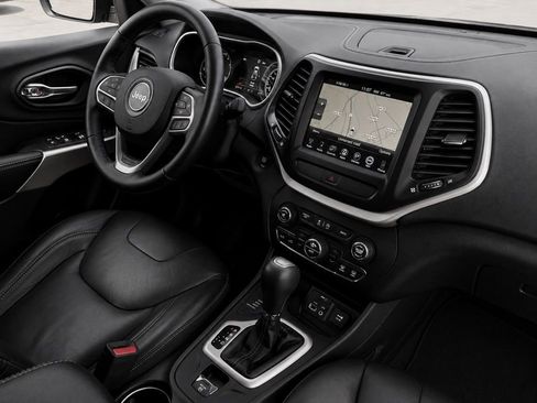 Used 2017 Jeep Cherokee Limited AWD/4WD image 25