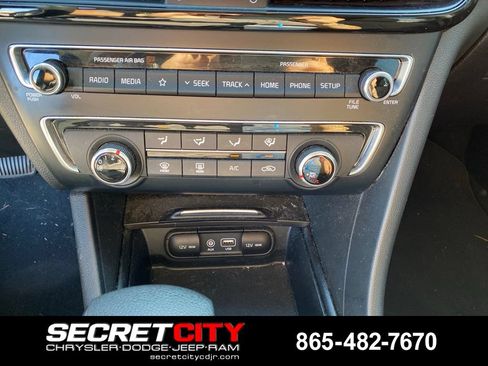 Used 2020 Kia Optima LX FWD image 17