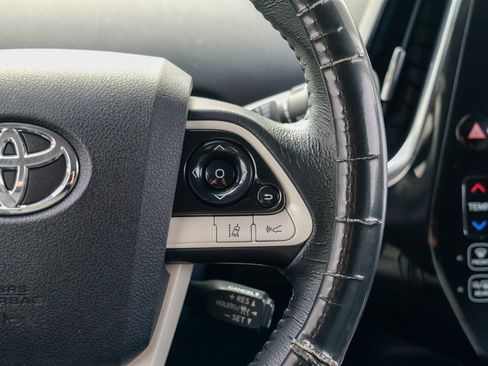 Used 2017 Toyota Prius Prime Premium image 43