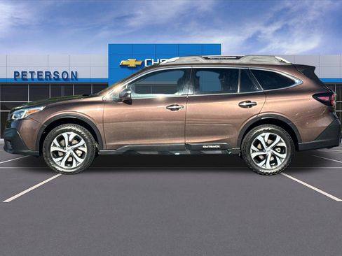 Used 2021 Subaru Outback Touring AWD/4WD image 7