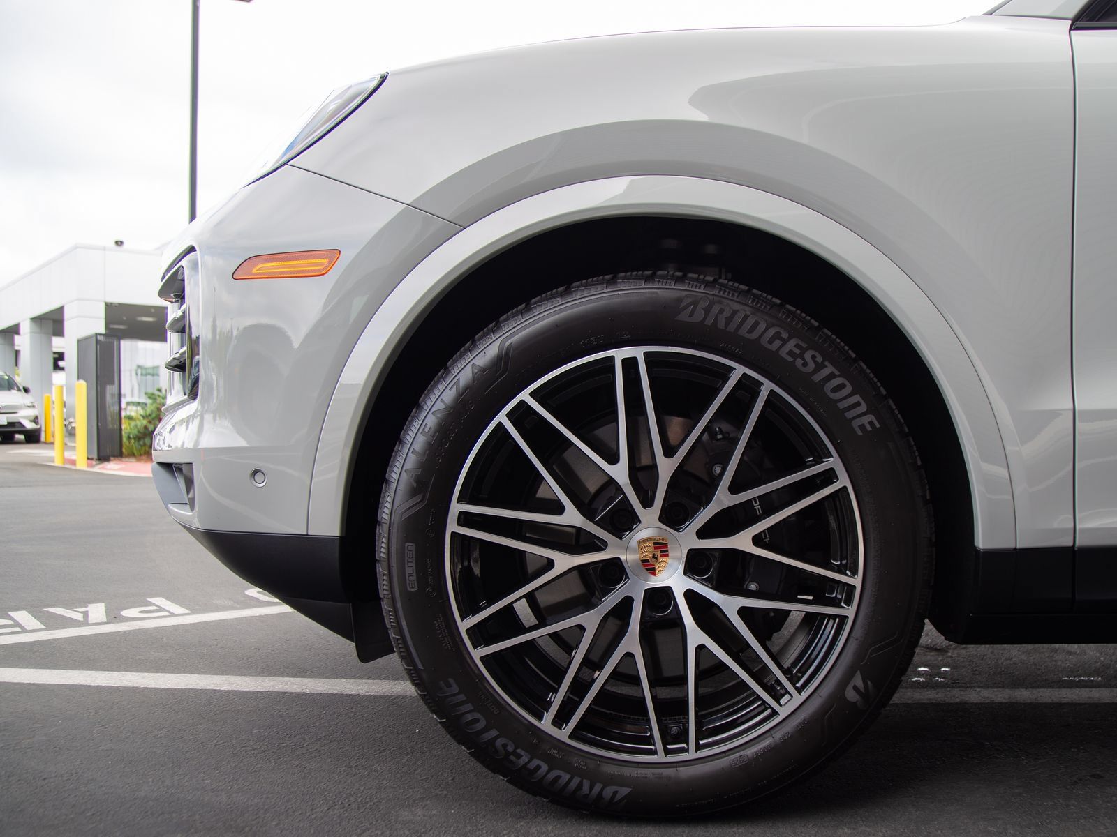Certified 2026 Porsche Cayenne AWD/4WD image 11