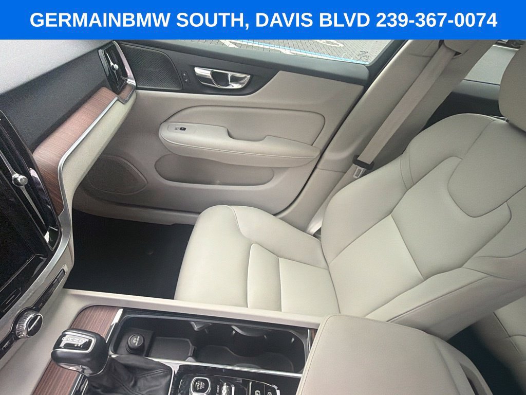 Used 2020 Volvo S60 T5 Momentum FWD image 14
