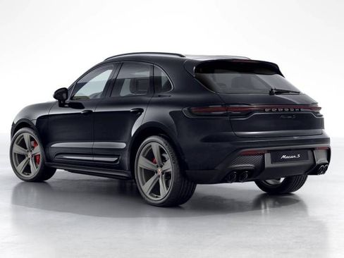 Certified 2023 Porsche Macan S AWD/4WD image 3