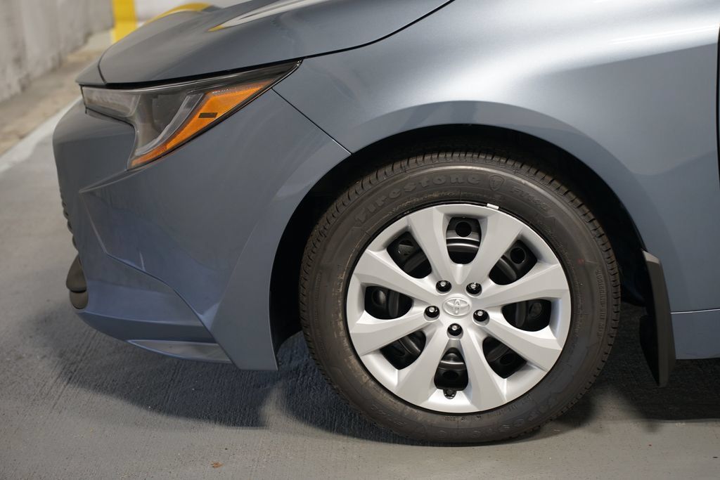 New 2026 Toyota Corolla LE FWD image 5