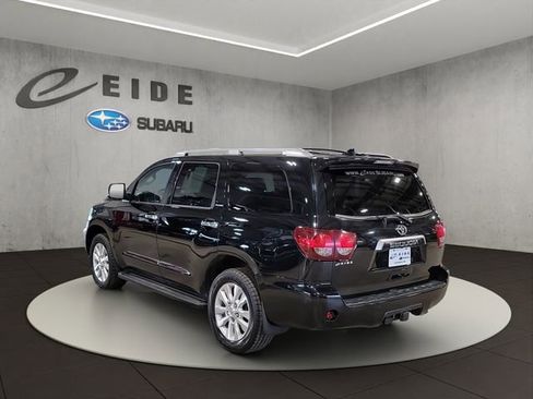 Used 2022 Toyota Sequoia Platinum image 3
