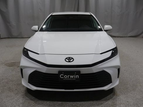 Used 2025 Toyota Camry LE FWD image 7